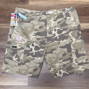 Wrangler cargo shorts.